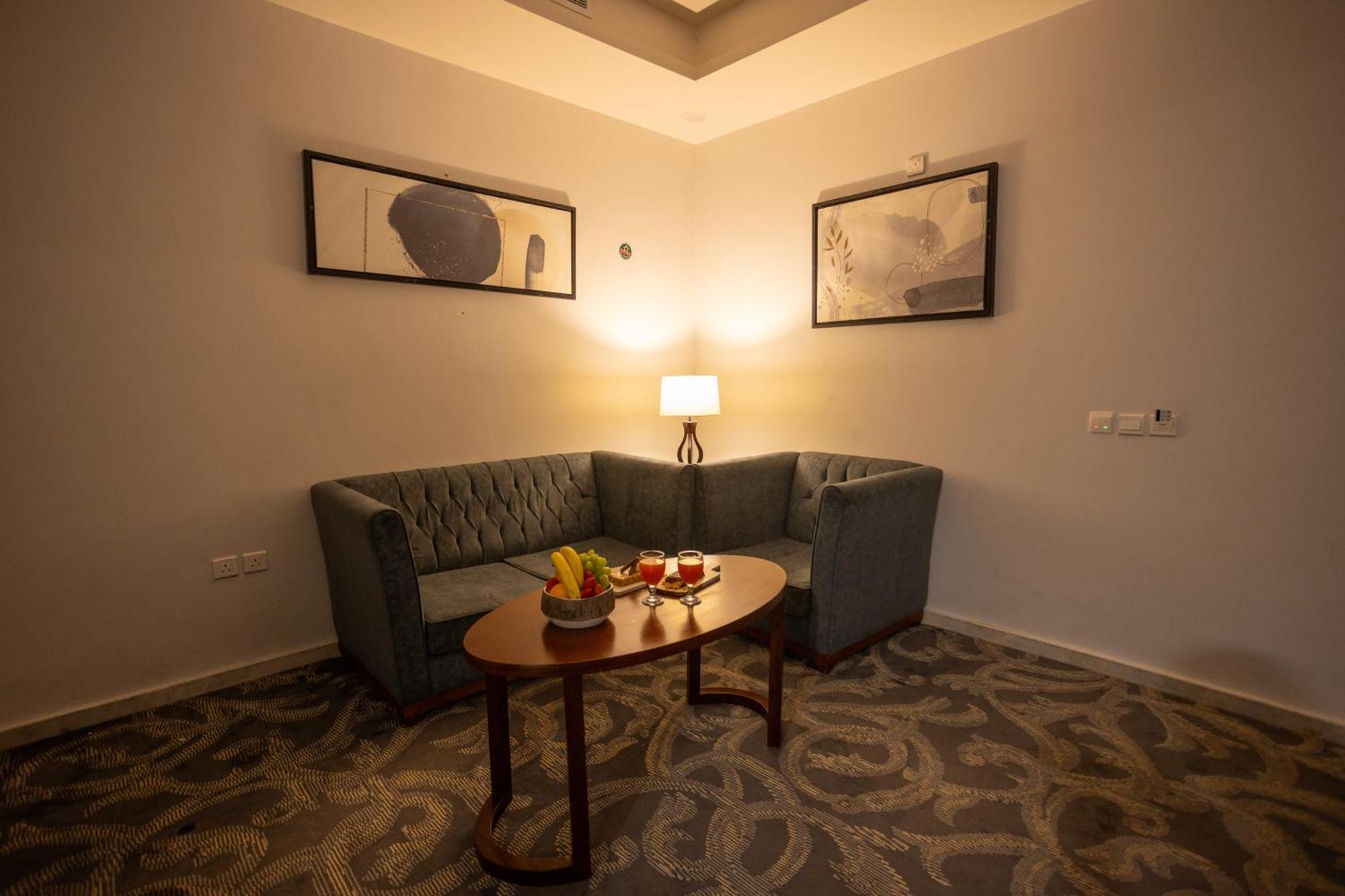 Laten Suites Andalus Mall DDjeddah Extérieur photo