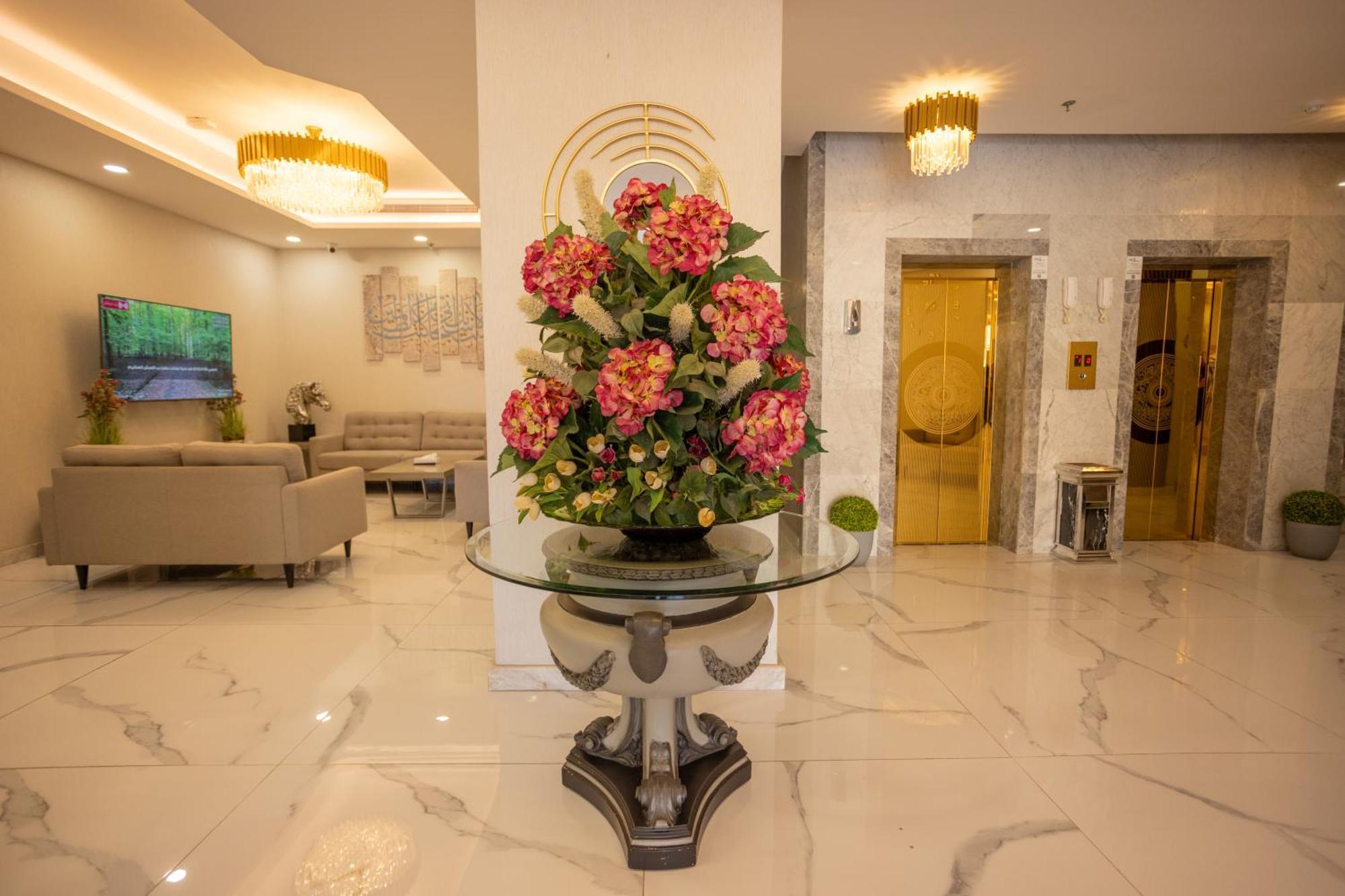 Laten Suites Andalus Mall DDjeddah Extérieur photo
