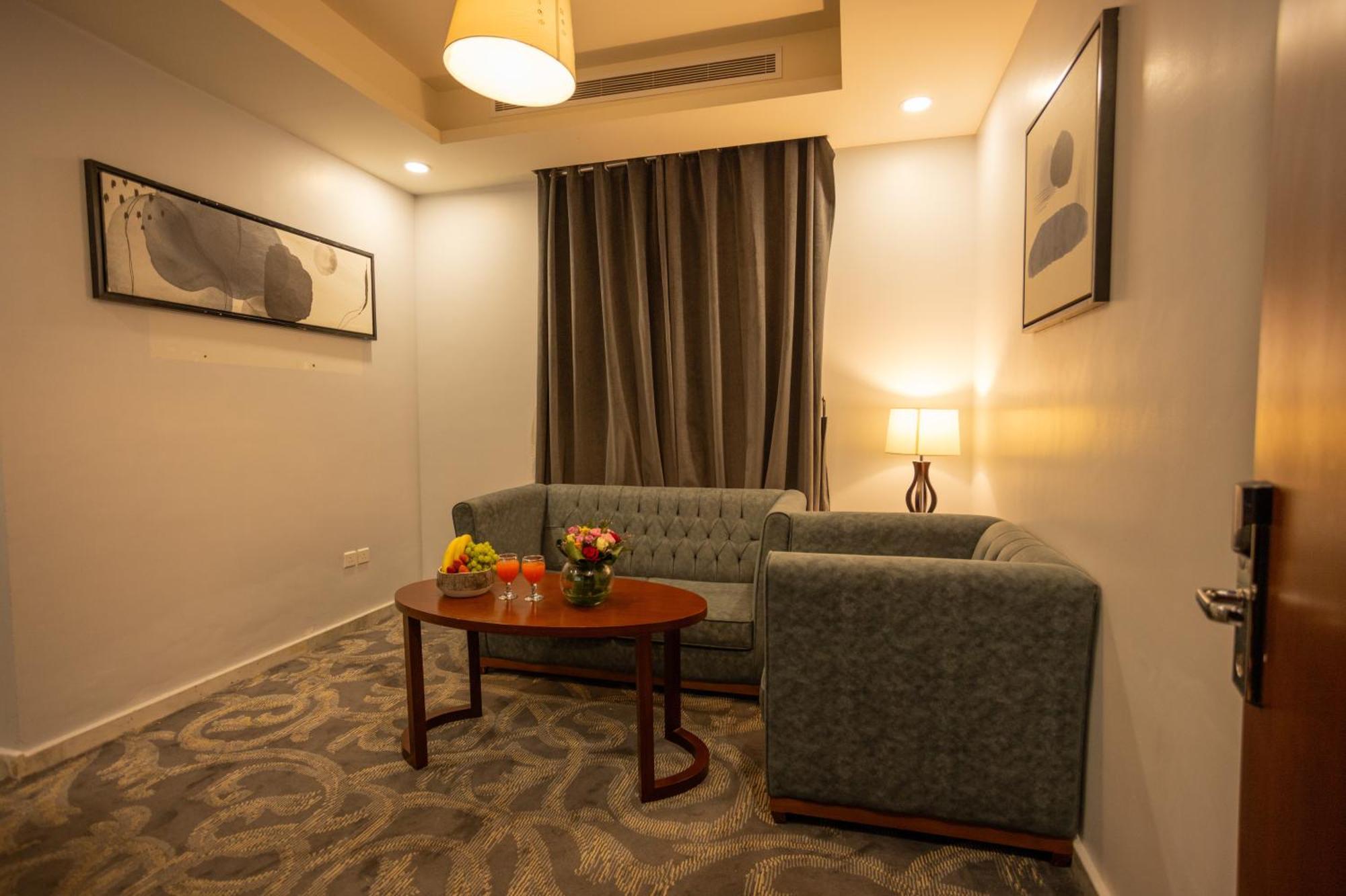 Laten Suites Andalus Mall DDjeddah Extérieur photo